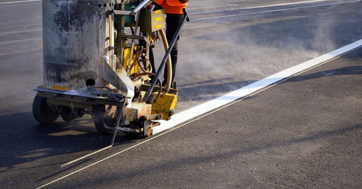 ภาพประกอบเนื้อหา สีเทอร์โมพลาสติก คืออะไร? มาดูข้อดีข้อเสียของการตีเส้นสีเทอร์โมพลาสติก สีเทอร์โมพลาสติก คืออะไร