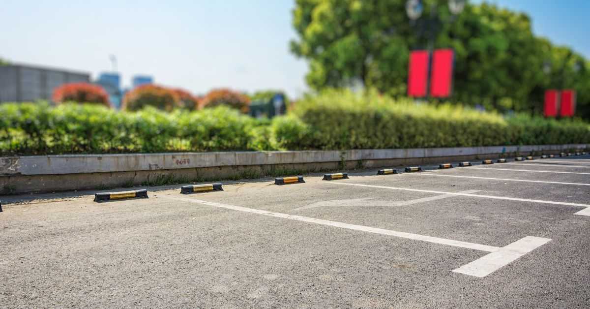 การตีเส้นที่จอดรถ ทำอย่างไร