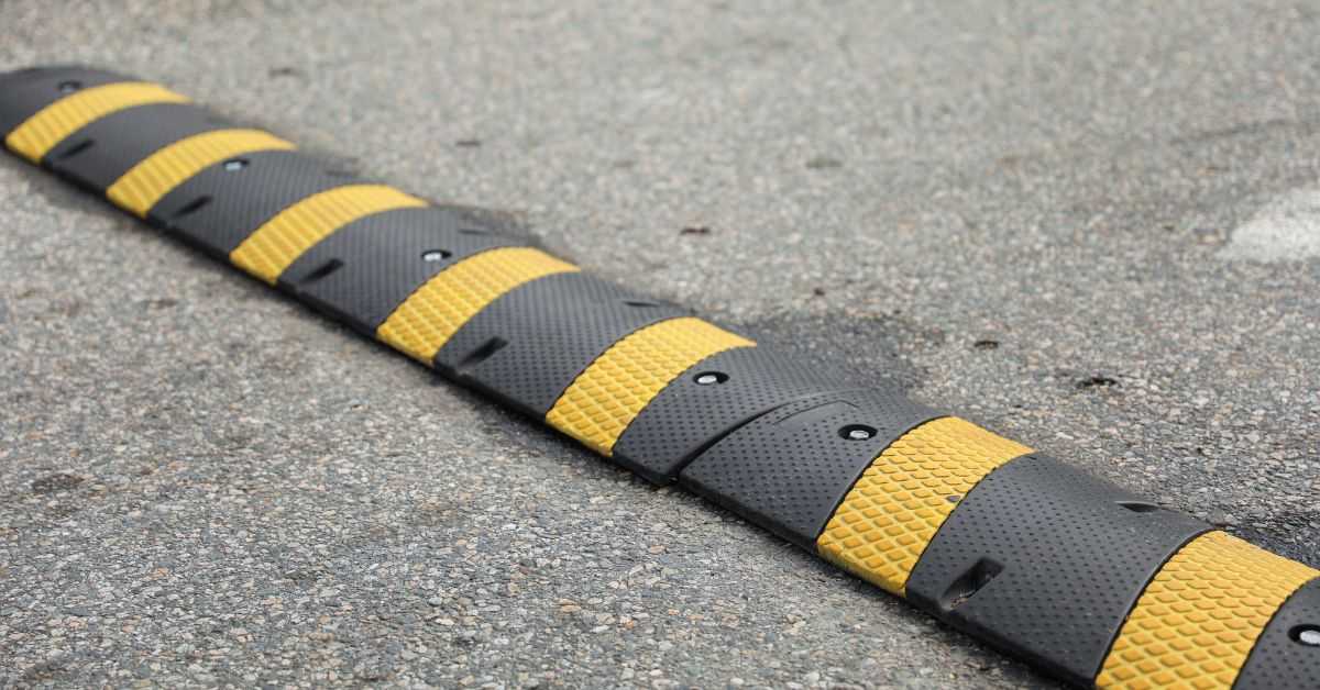 เส้นชะลอความเร็ว ทำหน้าที่อะไร