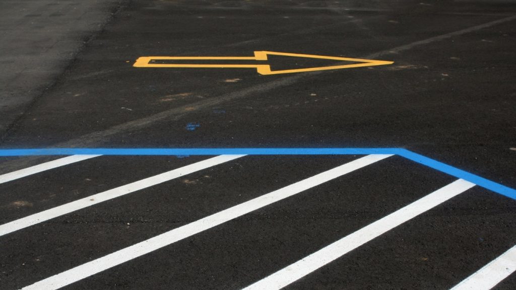 ตรวจสอบคุณภาพเส้นจราจร