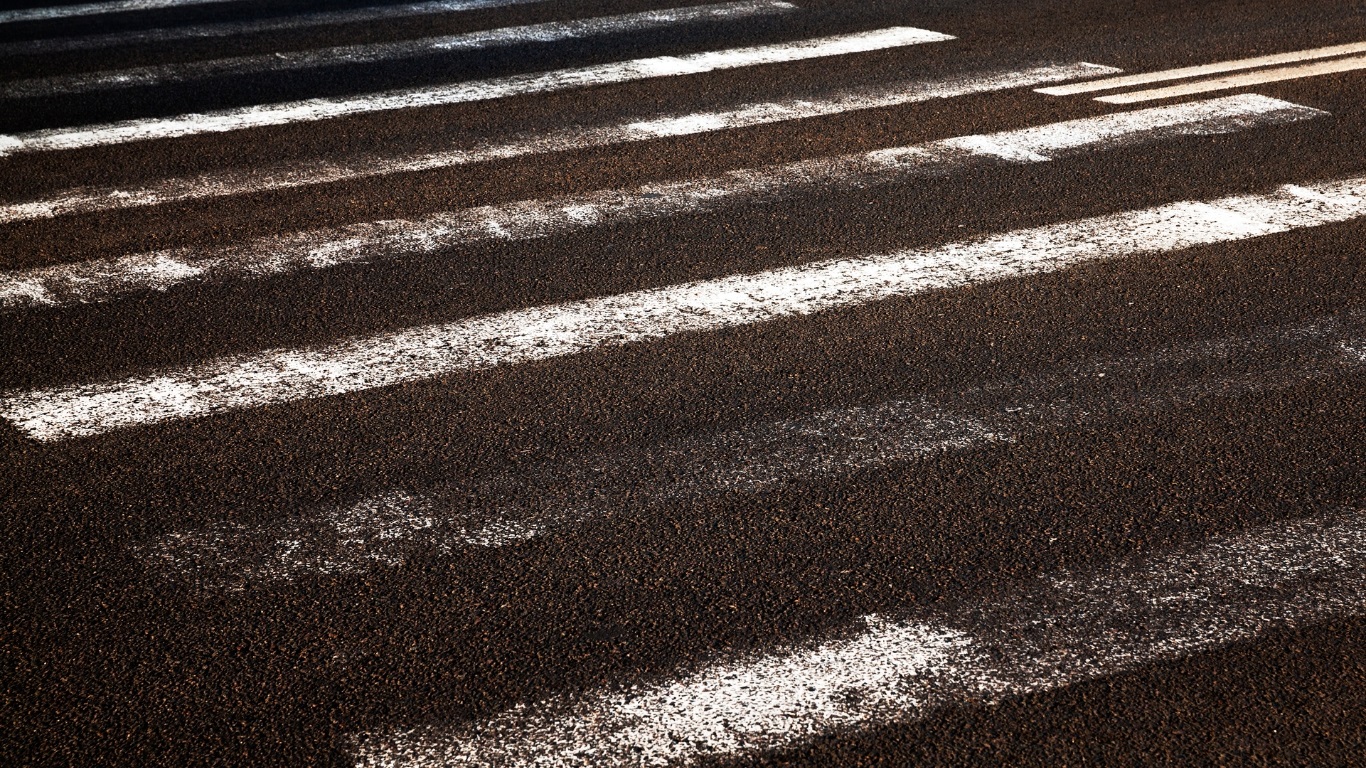 เส้นจราจรเสื่อมสภาพ